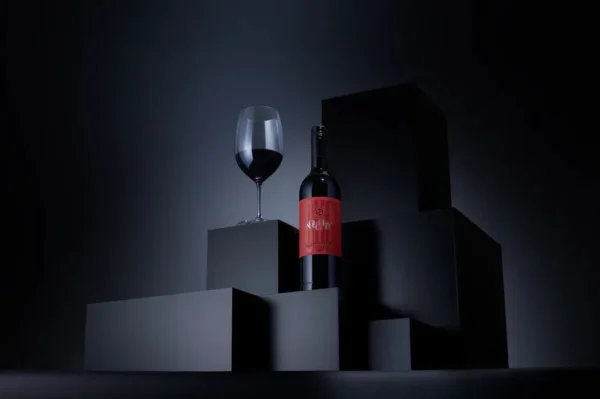Noughty Non-Alcoholic Rouge - Image 3
