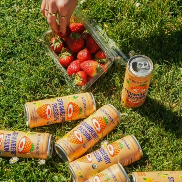 Strawberry Passion Sparkling Prebiotic + Probiotic Drink (12 Cans) - Image 2